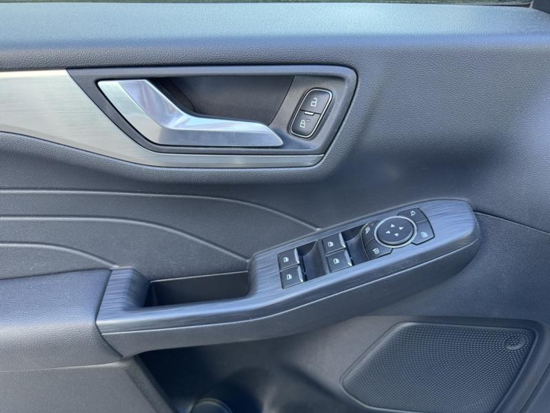 FORD Kuga d’occasion à vendre à NARBONNE chez SAVVIC AUTO (Photo 8)