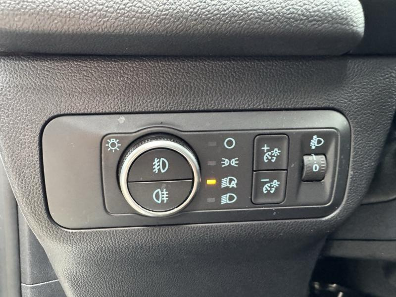 agency.seo.links.detann.title FORD Kuga d’occasion à vendre à NARBONNE chez SAVVIC AUTO (Photo 9)