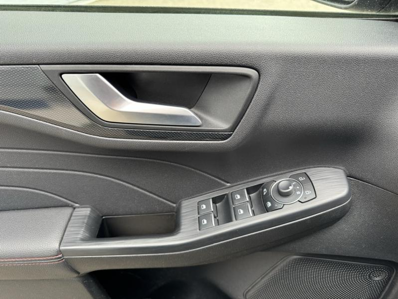 FORD Kuga d’occasion à vendre à NARBONNE chez SAVVIC AUTO (Photo 11)