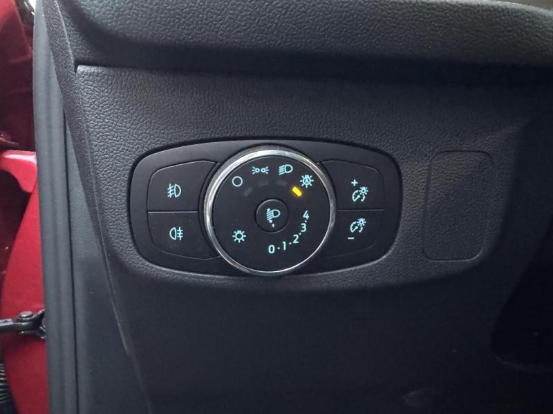 FORD Focus SW d’occasion à vendre à NARBONNE chez SAVVIC AUTO (Photo 15)