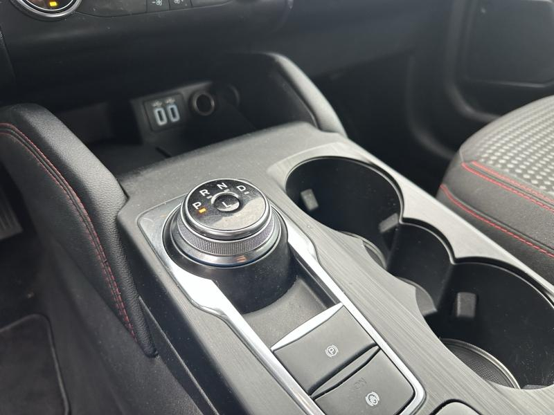 FORD Kuga d’occasion à vendre à NARBONNE chez SAVVIC AUTO (Photo 17)