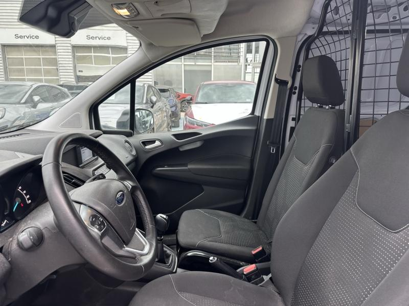 FORD Transit Courier VUL d’occasion à vendre à NARBONNE chez SAVVIC AUTO (Photo 10)