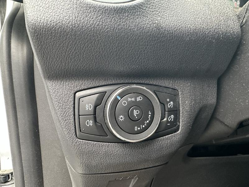 FORD Transit Courier VUL d’occasion à vendre à NARBONNE chez SAVVIC AUTO (Photo 19)