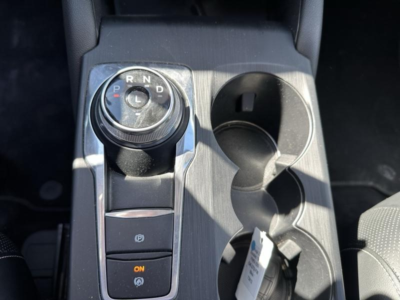 FORD Kuga d’occasion à vendre à NARBONNE chez SAVVIC AUTO (Photo 16)